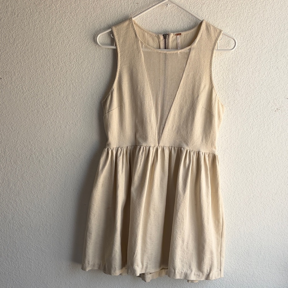 Vintage Free People Dress Sz M Color Cream Floral Brocade Side Pockets like new